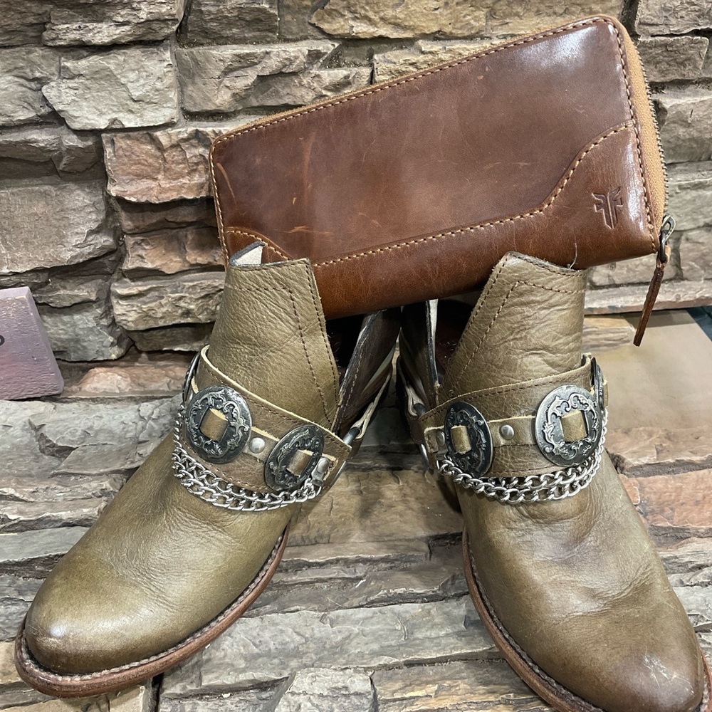 🧡🤎Frye Leather Melissa Zip Around Wallet Cognac Retail $158🧡🤎